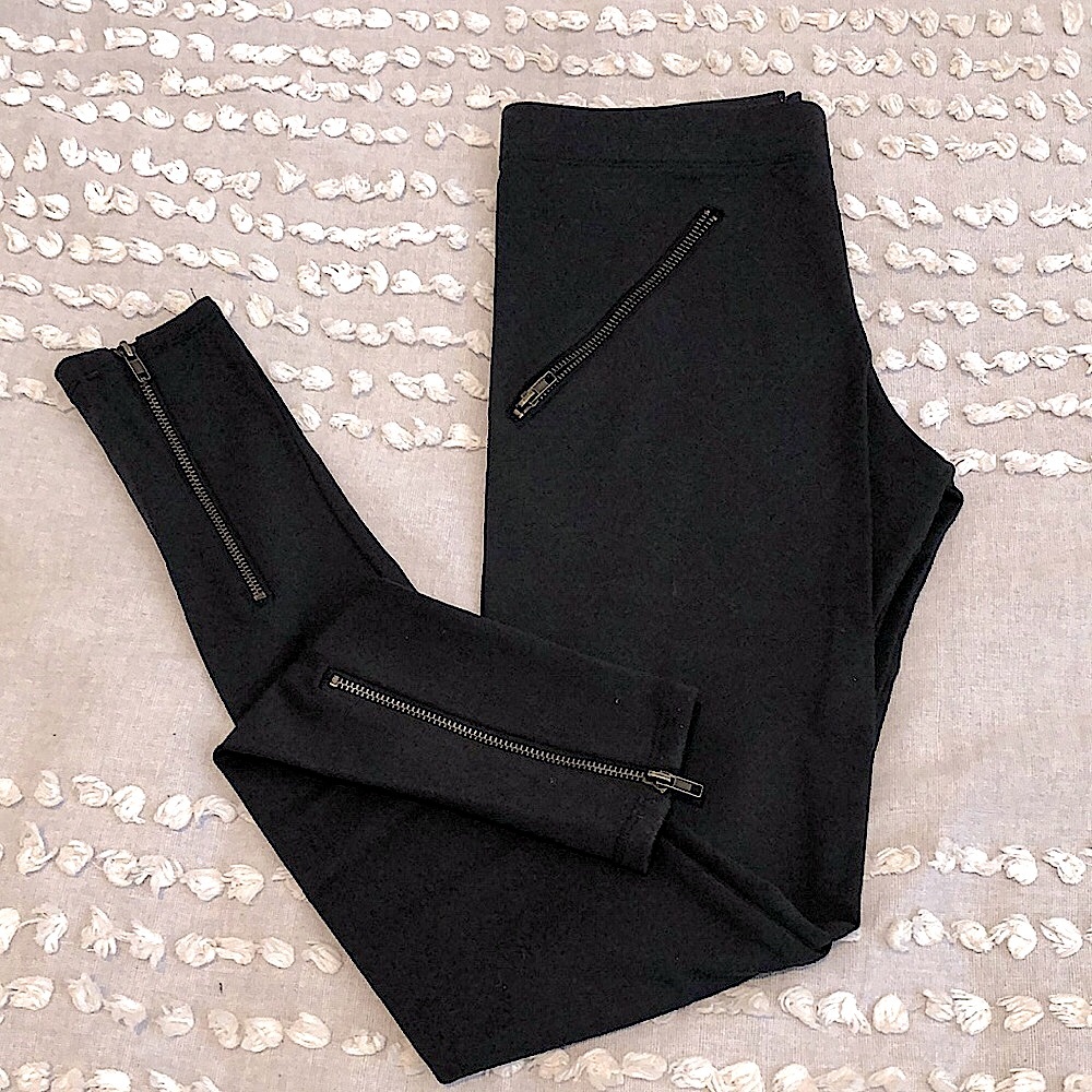NWOT. Splendid Black jeggings w/zippers. Sz XS.